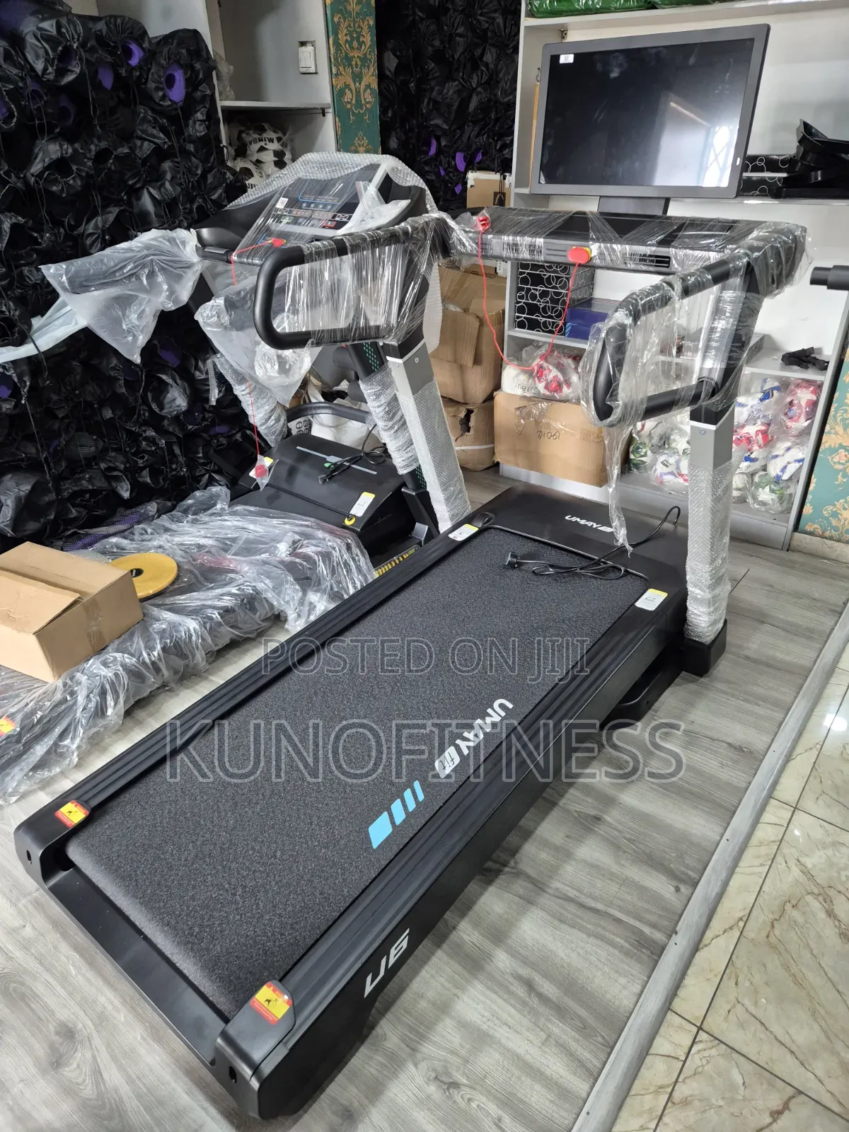 New 5HP Auto Incline Treadmill 21.5" Casting Screen Bluetooth 150kg