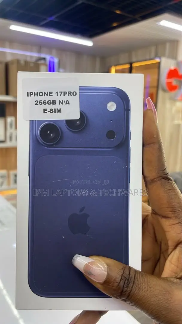 New Apple iPhone 17 Pro 256 GB White