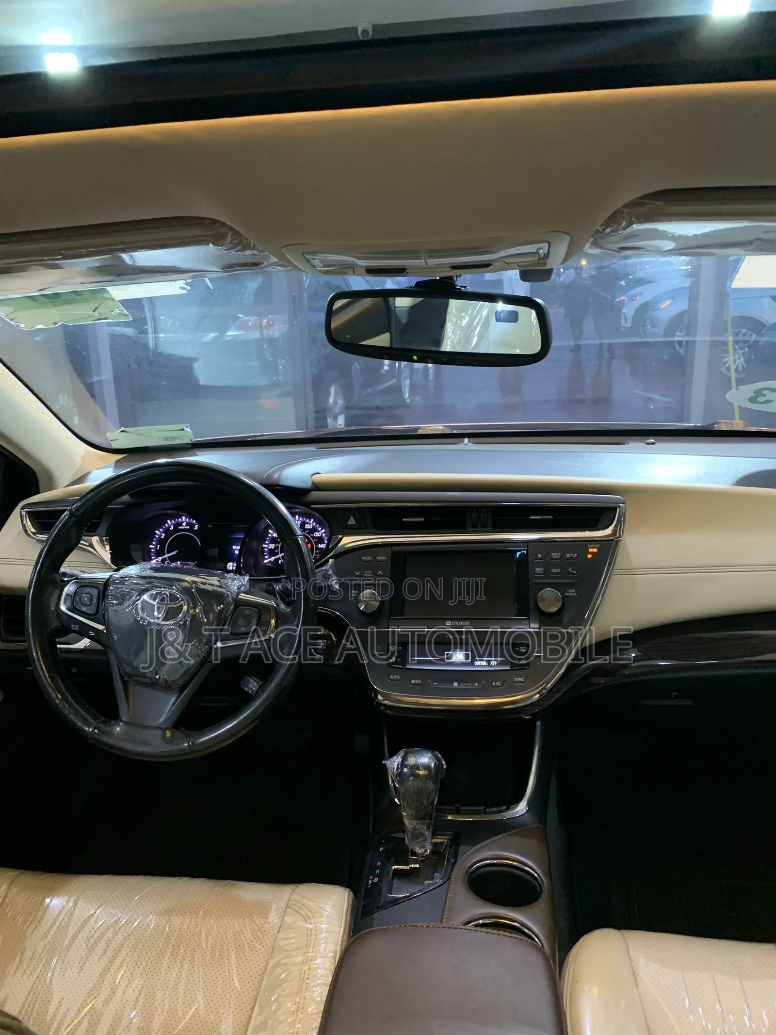 Toyota Avalon 2013 White
