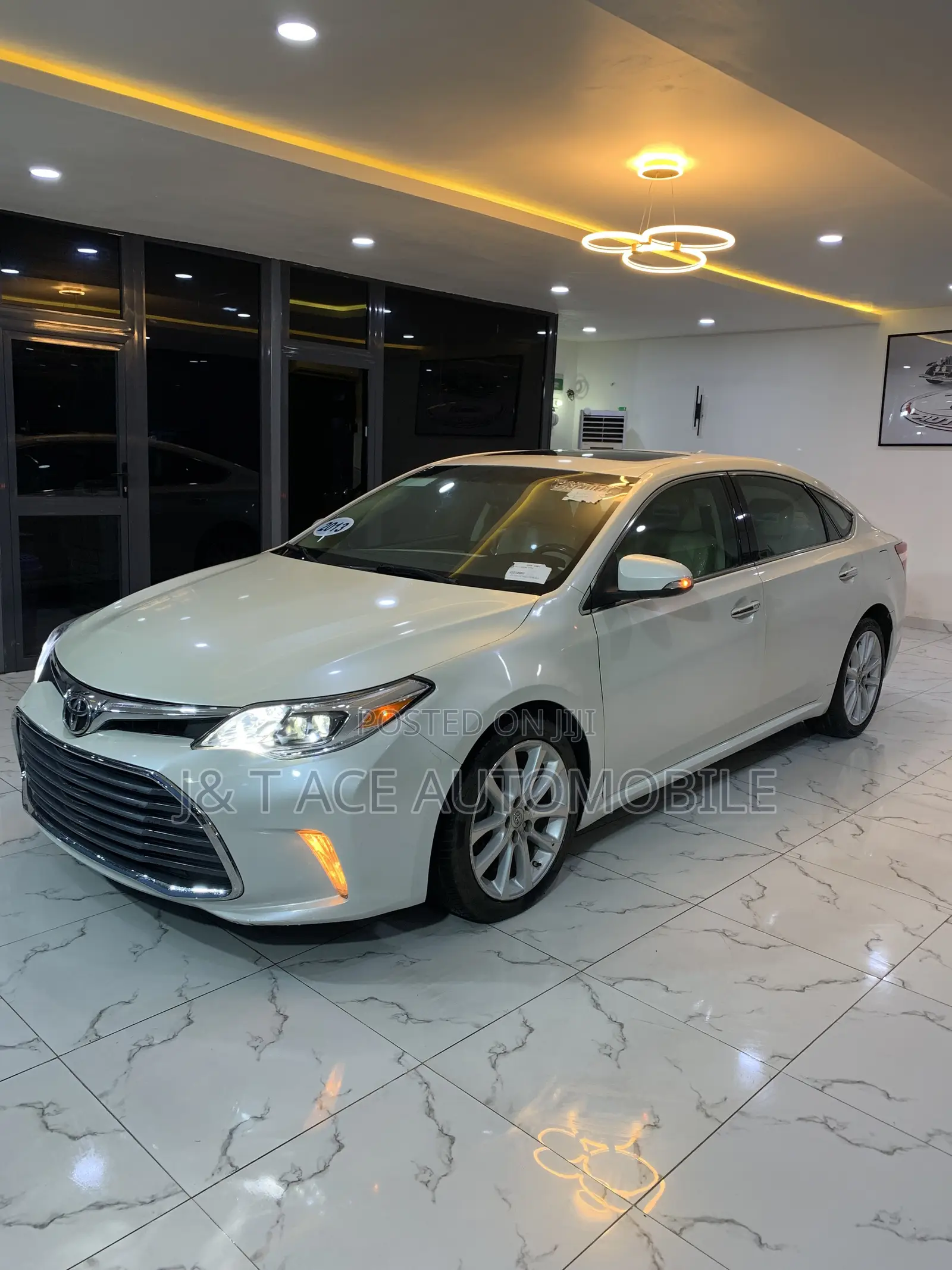 Toyota Avalon 2013 White
