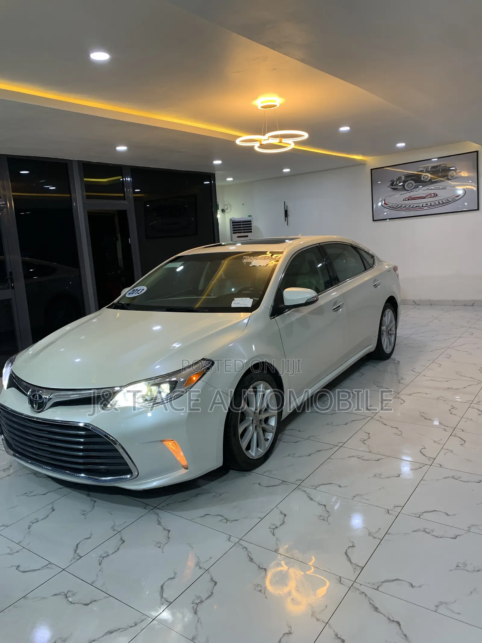 Toyota Avalon 2013 White