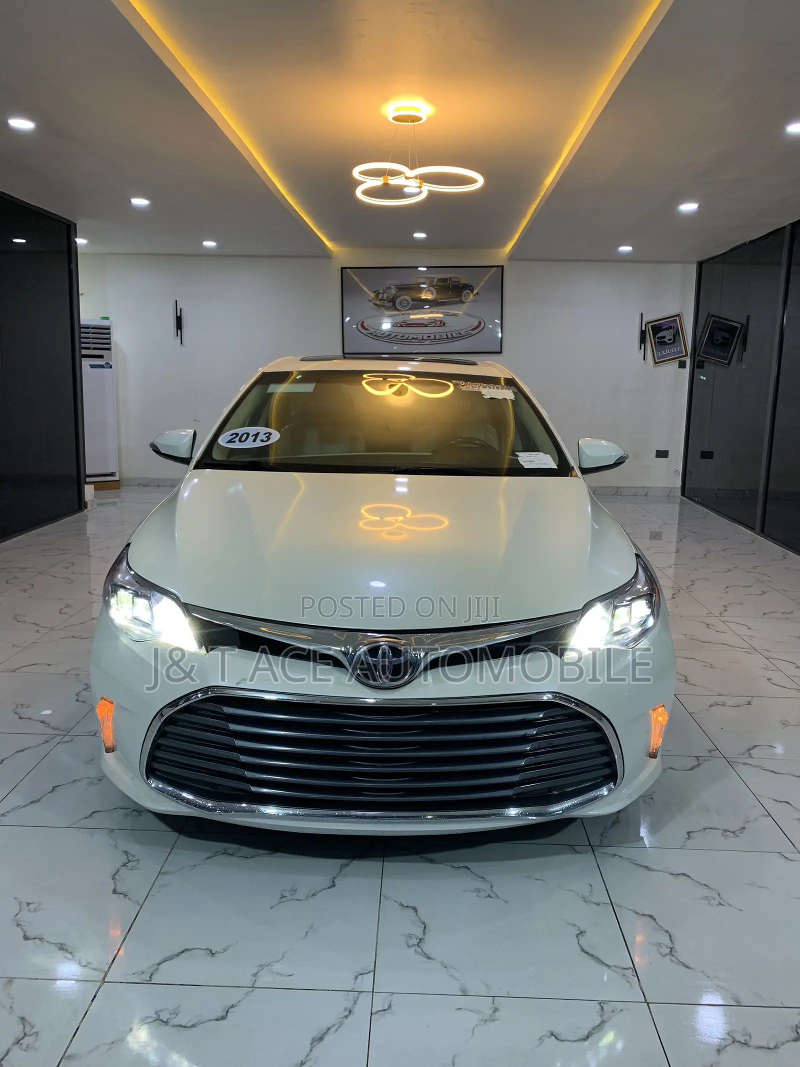 Toyota Avalon 2013 White