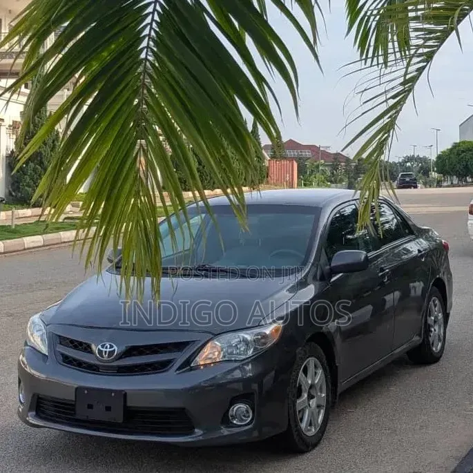 Toyota Corolla 2011 Gray