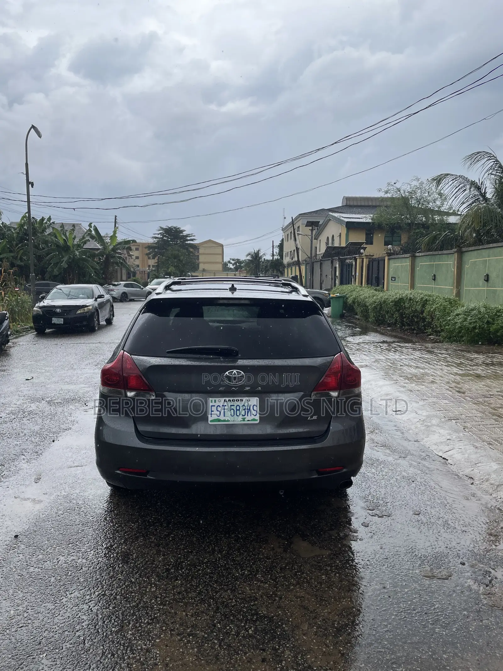 Toyota Venza LE 2012 Gray