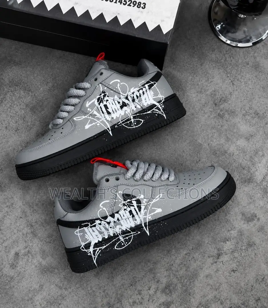 Nike Air Force Sneakers
