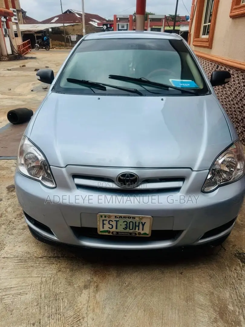 Toyota Corolla 2005 Silver
