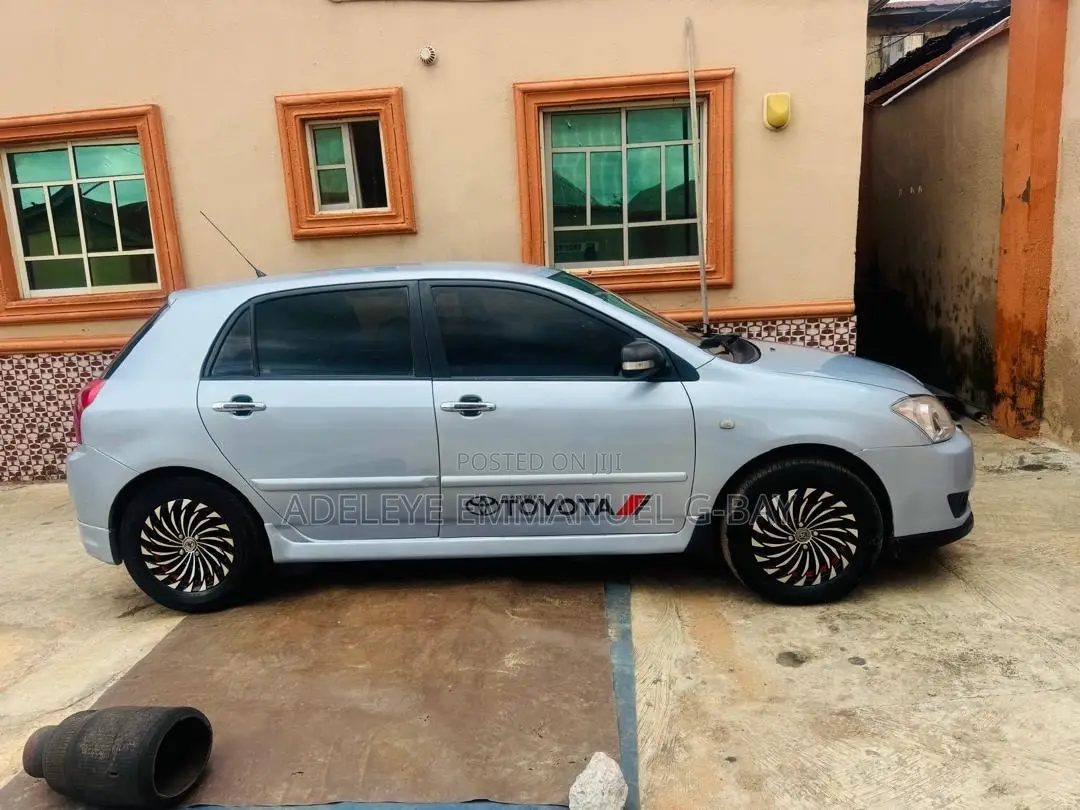 Toyota Corolla 2005 Silver