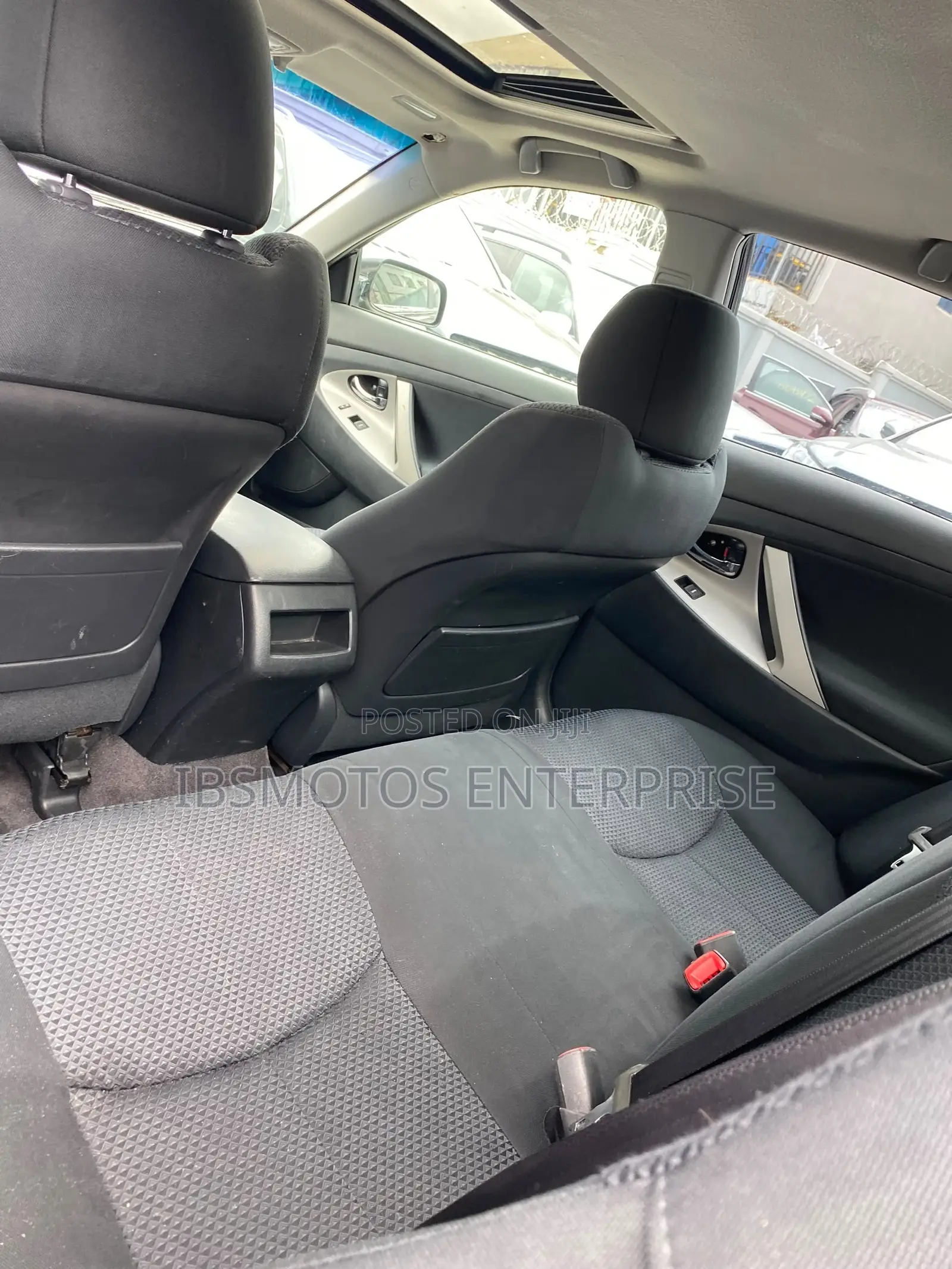 Toyota Camry SE 4dr Sedan (2.5L 4cyl 6A) 2011 Black