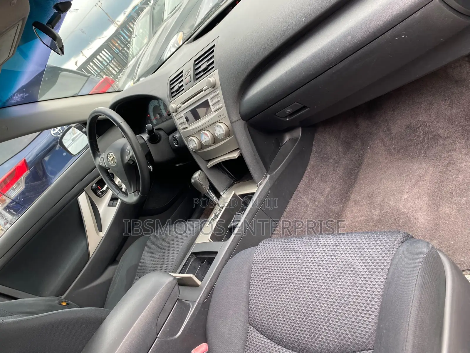 Toyota Camry SE 4dr Sedan (2.5L 4cyl 6A) 2011 Black