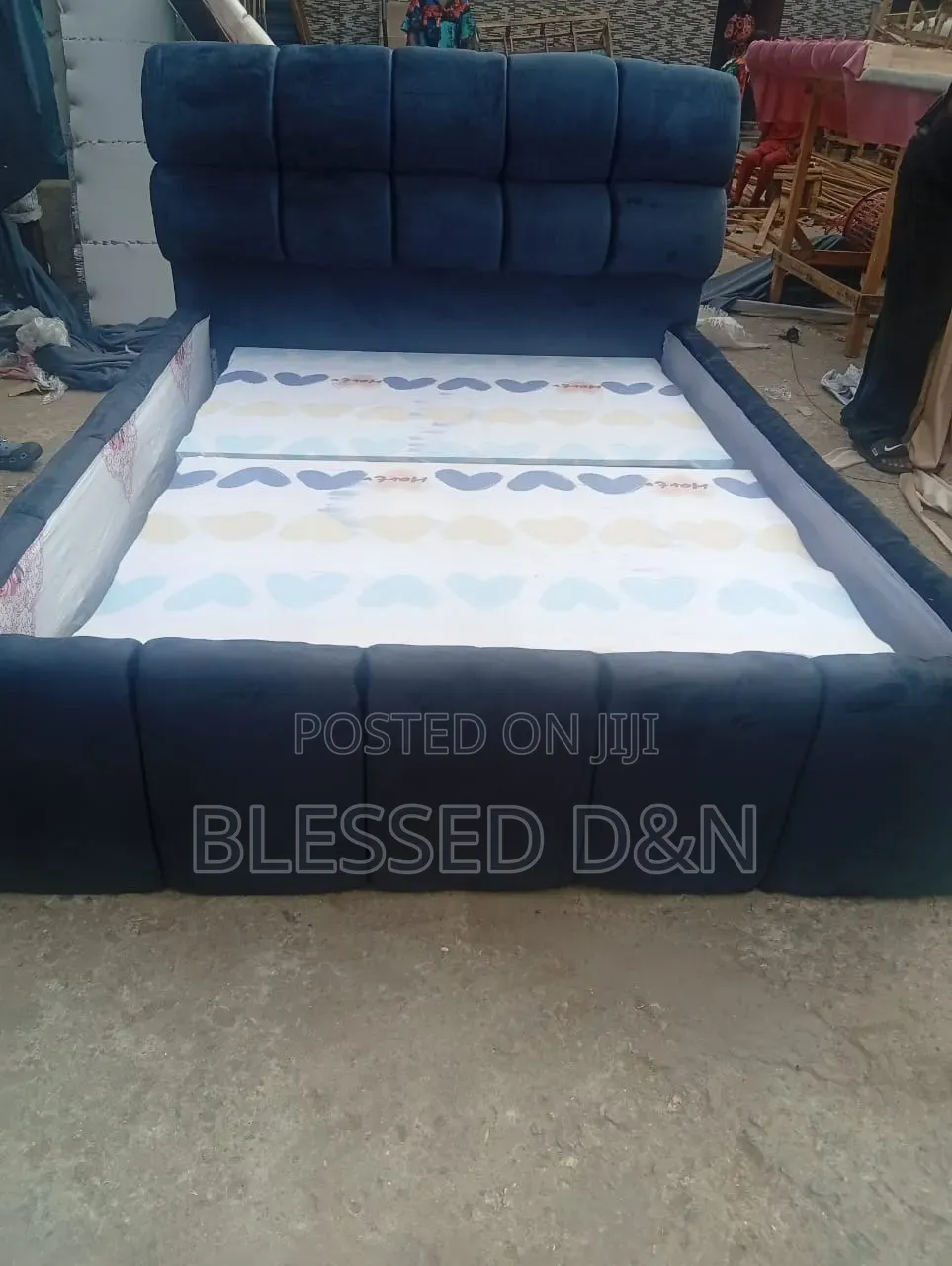 4andhalf by Six Full Bubble Bed Frame