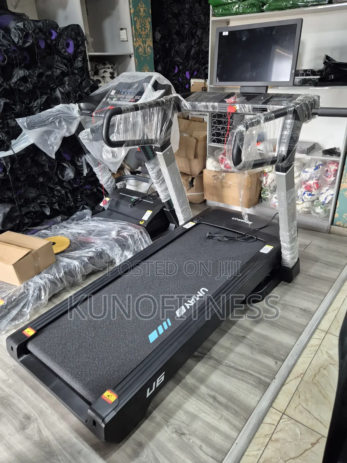 New 5HP Auto Incline Treadmill 21.5" Screen Bluetooth App 150kg