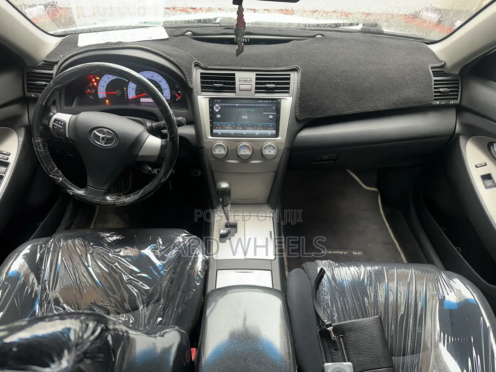 Toyota Camry SE 4dr Sedan (2.5L 4cyl 6AM) 2010 White
