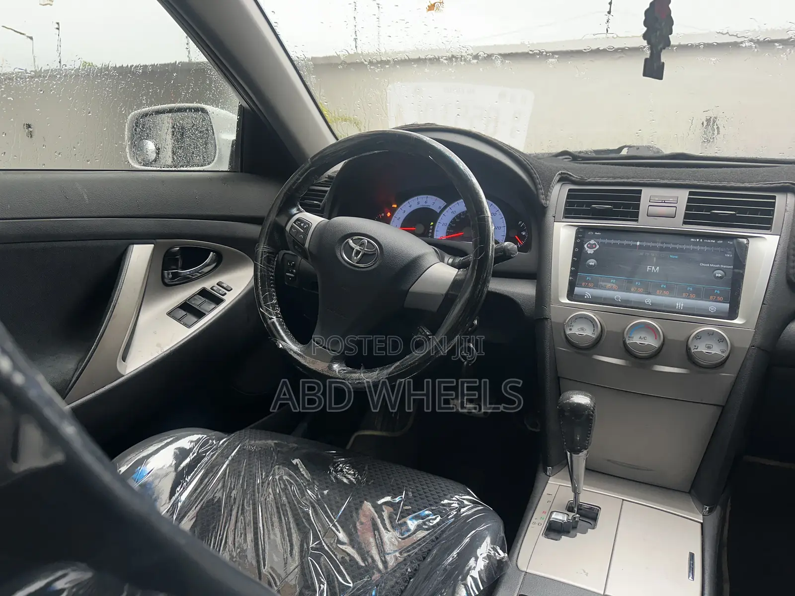 Toyota Camry SE 4dr Sedan (2.5L 4cyl 6AM) 2010 White
