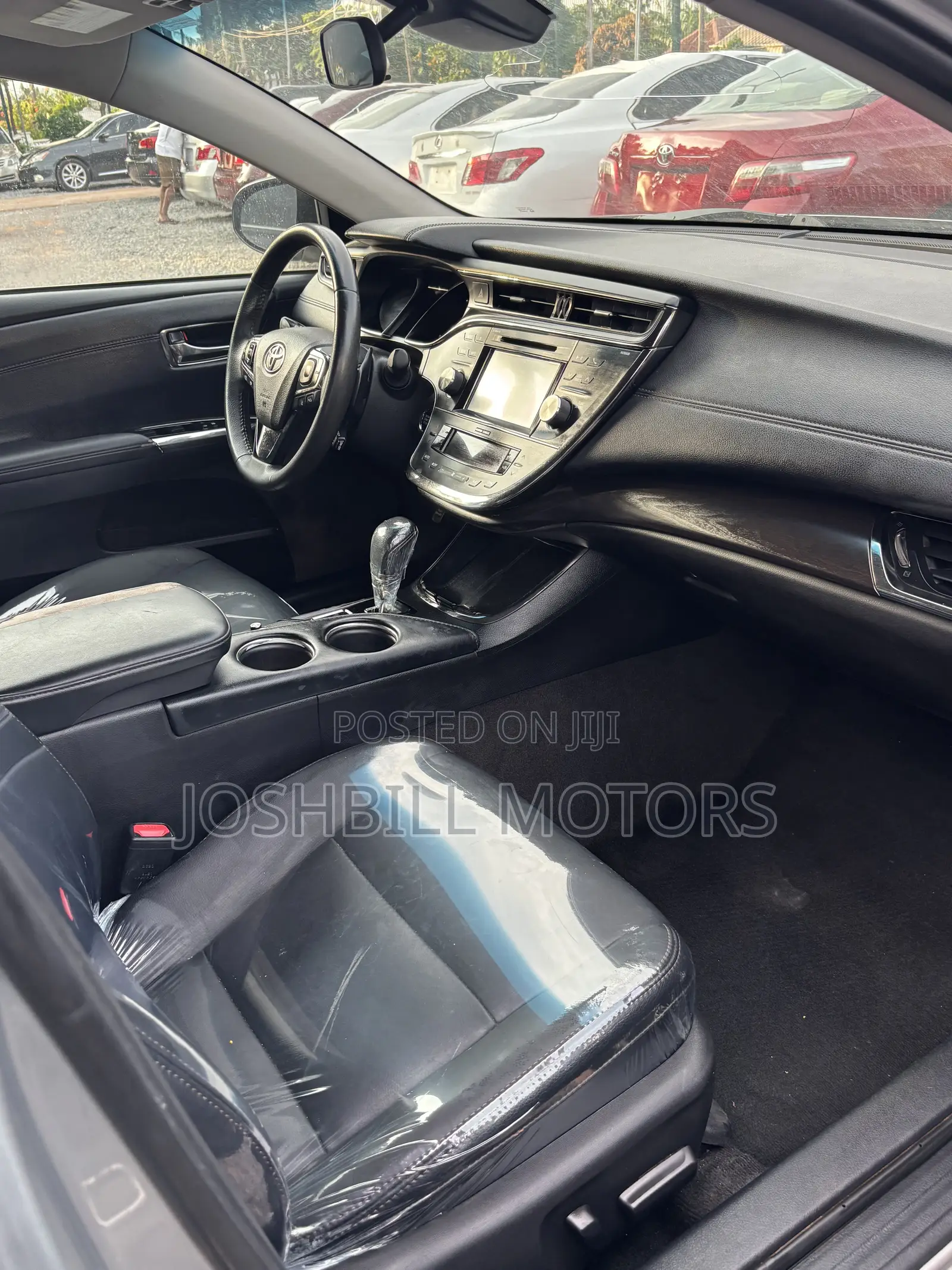 Toyota Avalon XLE Premium Sedan FWD (3.5L 6cyl 6A) 2017 Silver
