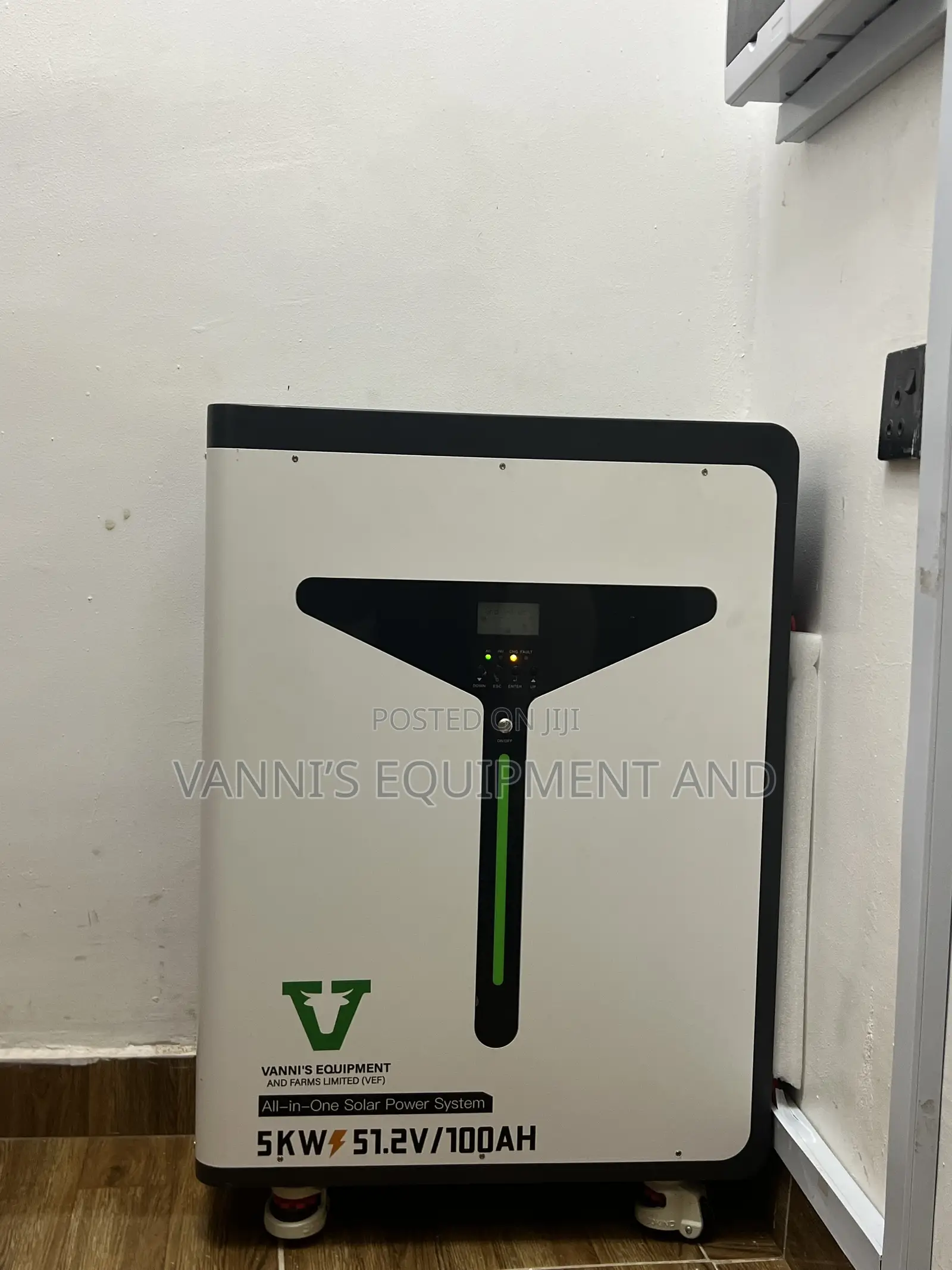 5kW All-in-One Solar Inverter System (51.2V 100Ah LiFePO4 / 5.12kWh)