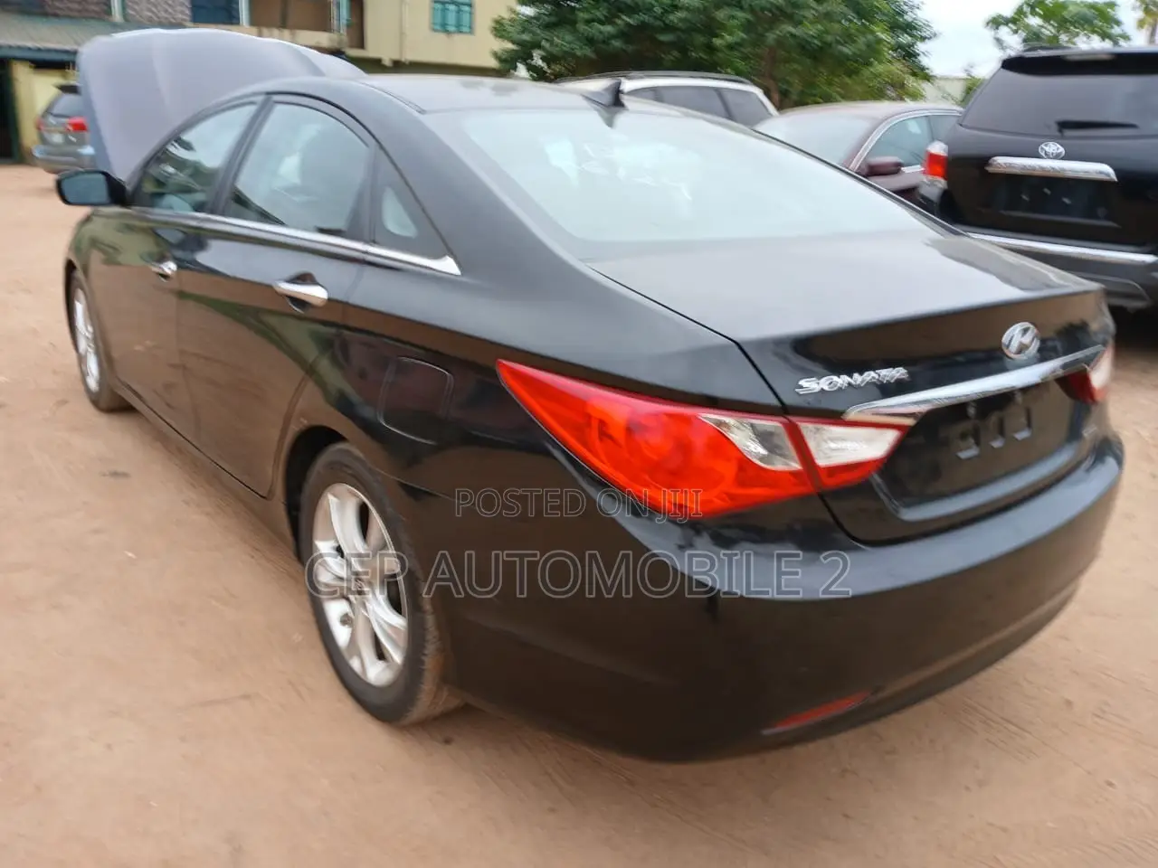 Hyundai Sonata 2011 Black