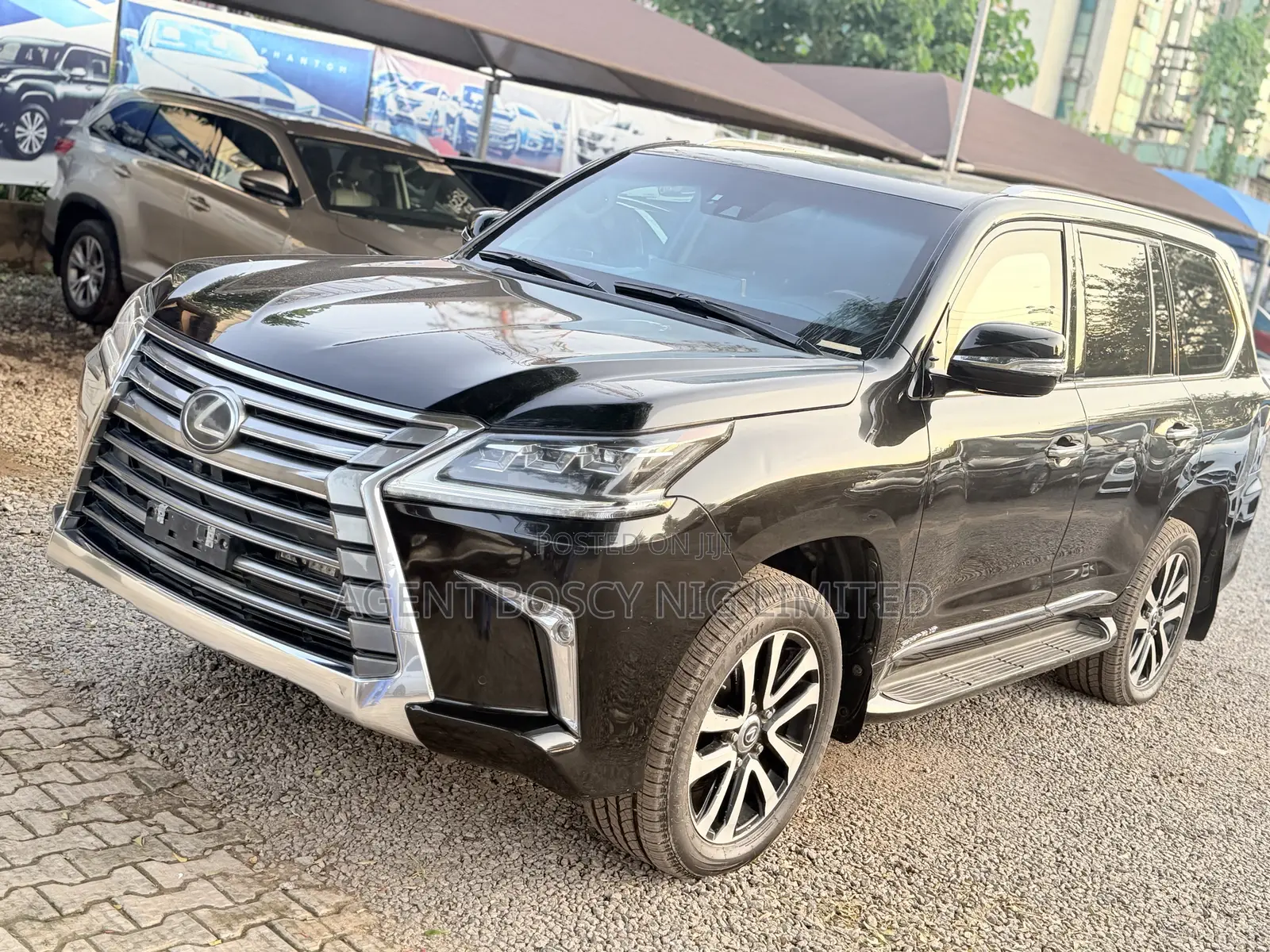 Lexus LX 570 AWD 2018 Black