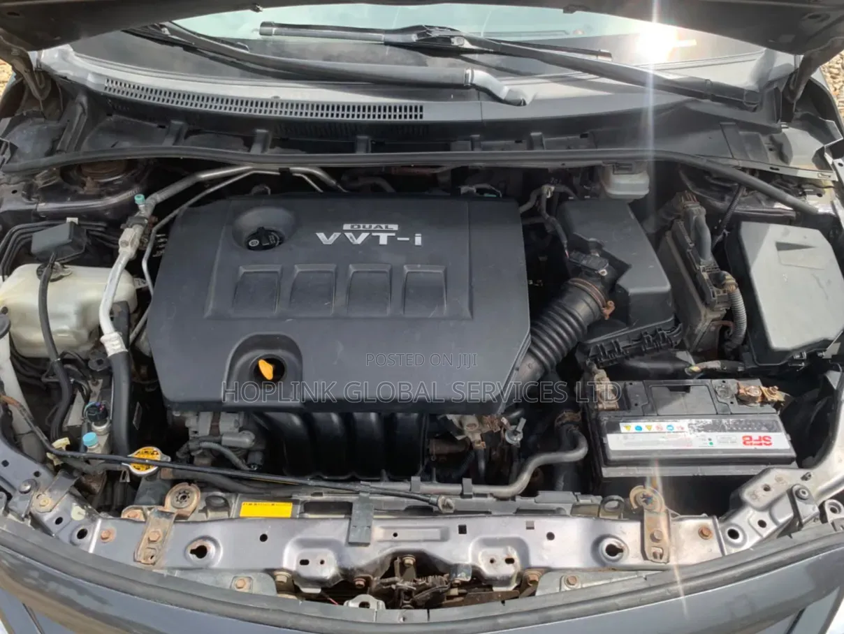 Toyota Corolla LE 4dr Sedan (1.8L 4cyl 4A) 2010 Gray