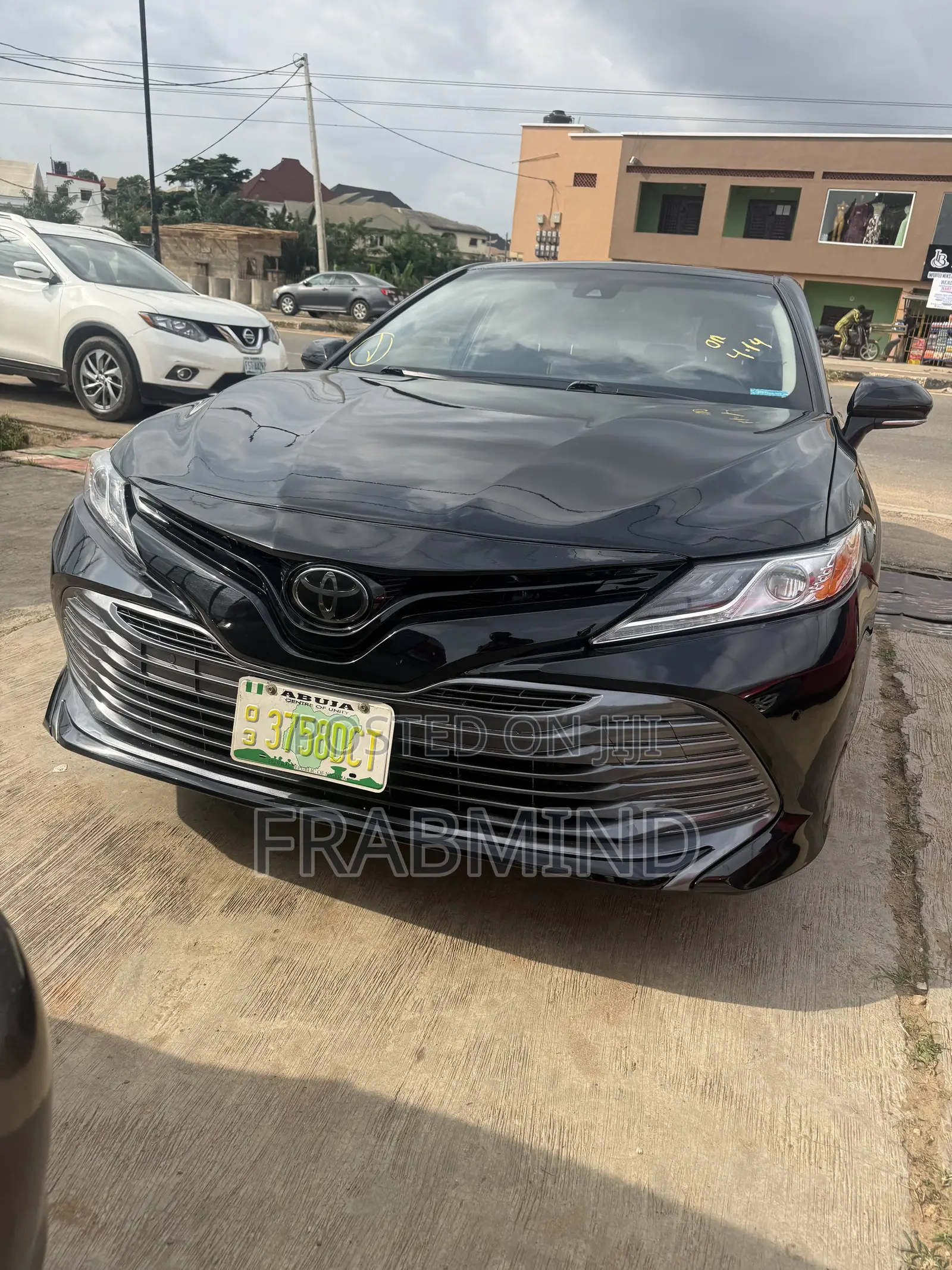 Toyota Camry XLE FWD (2.5L 4cyl 8AM) 2018 Black