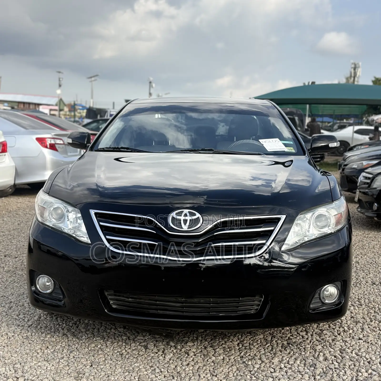 Toyota Camry XLE 4dr Sedan (2.5L 4cyl 6A) 2011 Black