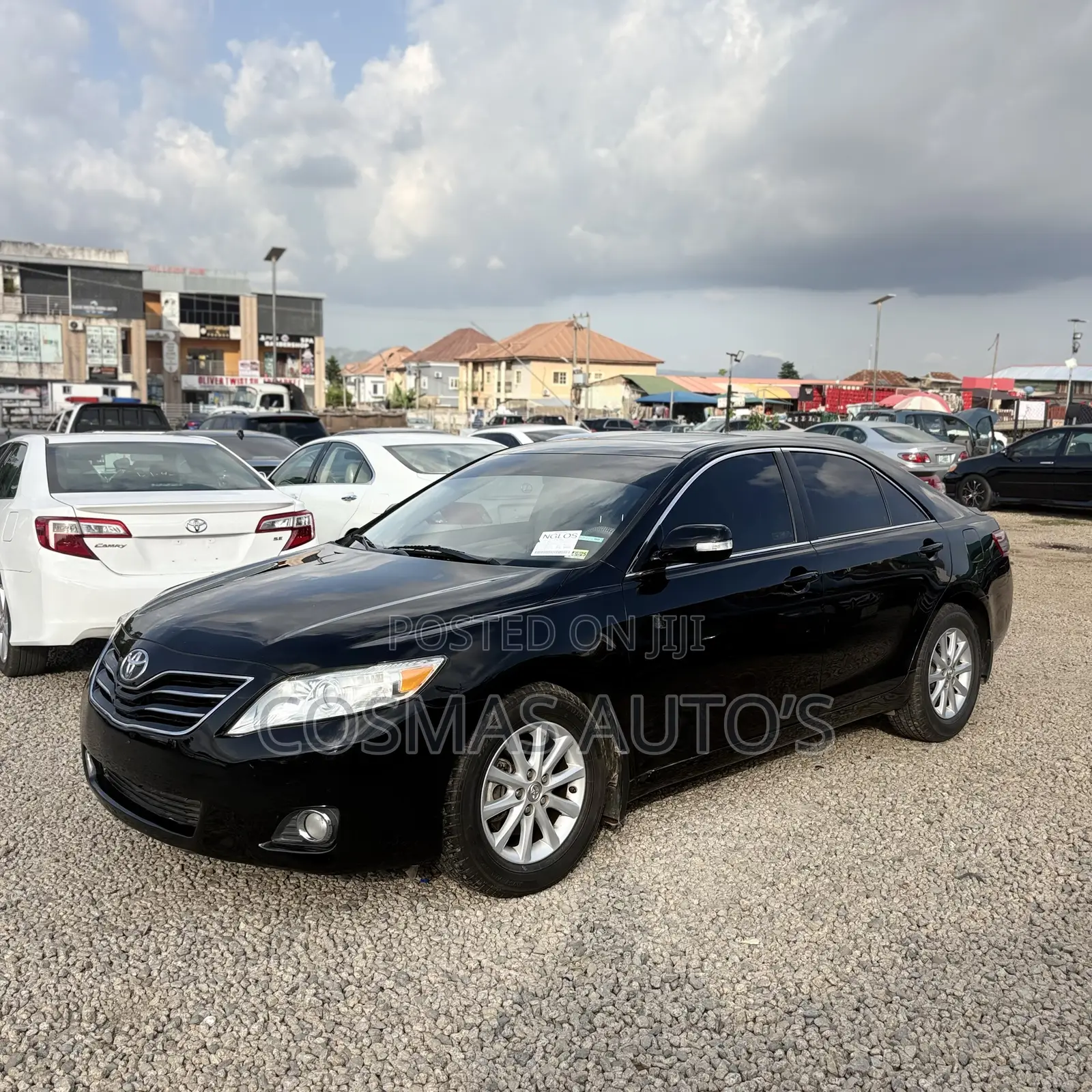 Toyota Camry XLE 4dr Sedan (2.5L 4cyl 6A) 2011 Black