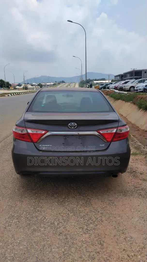 Toyota Camry 2016 Gray