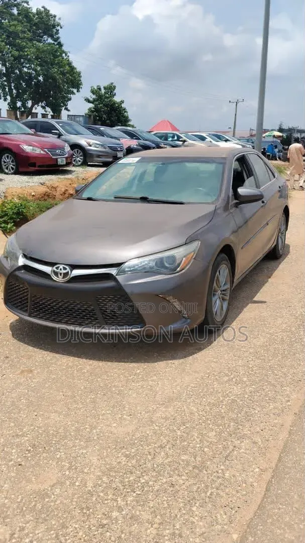 Toyota Camry 2016 Gray
