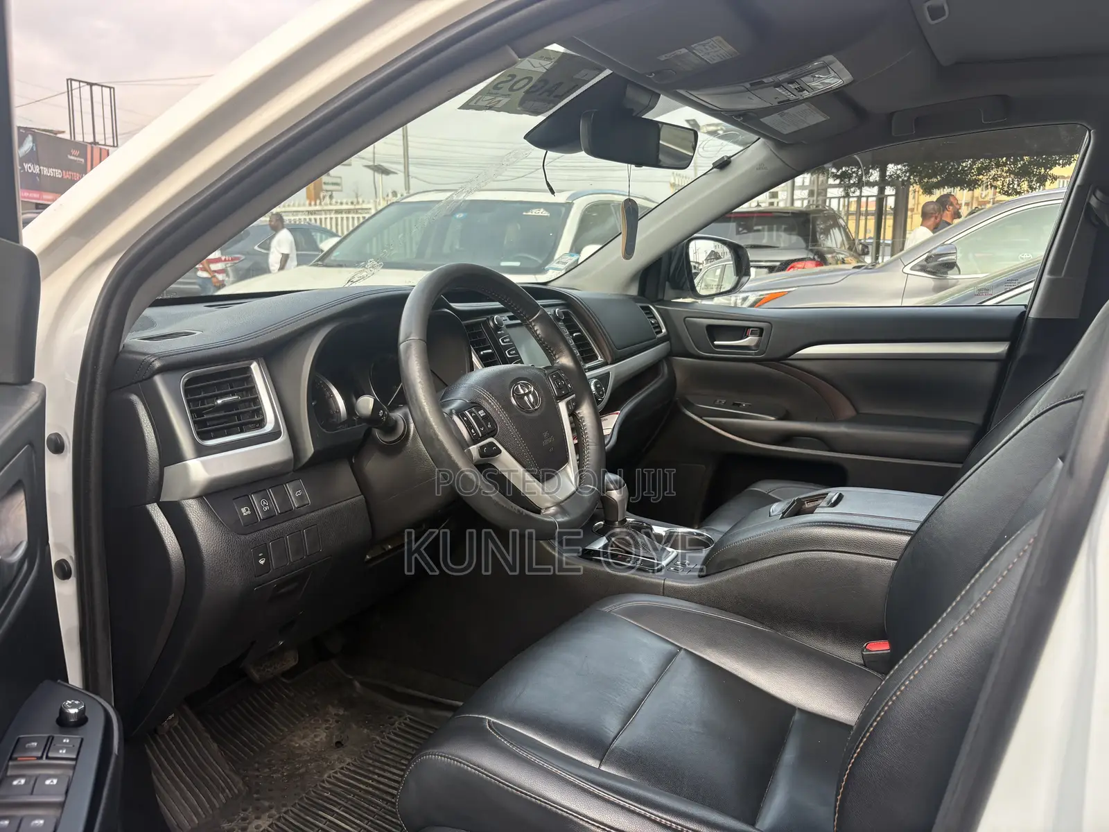 Toyota Highlander XLE 2019 White