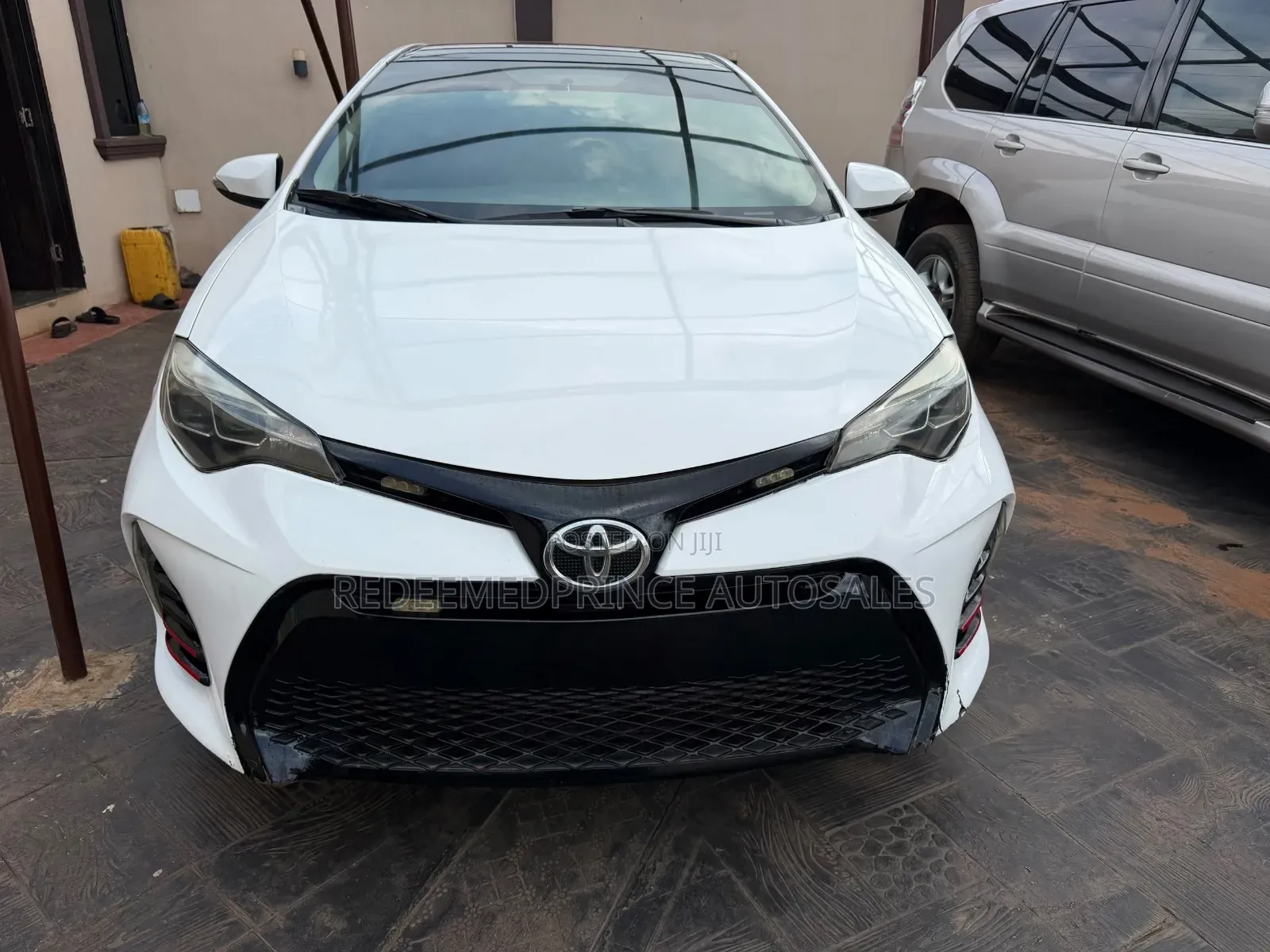 Toyota Corolla LE 4dr Sedan (1.8L 4cyl CVT) 2016 White