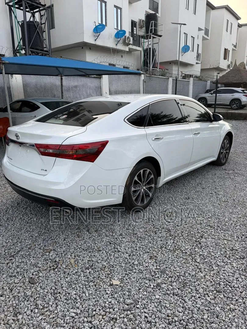 Toyota Avalon 2016 White