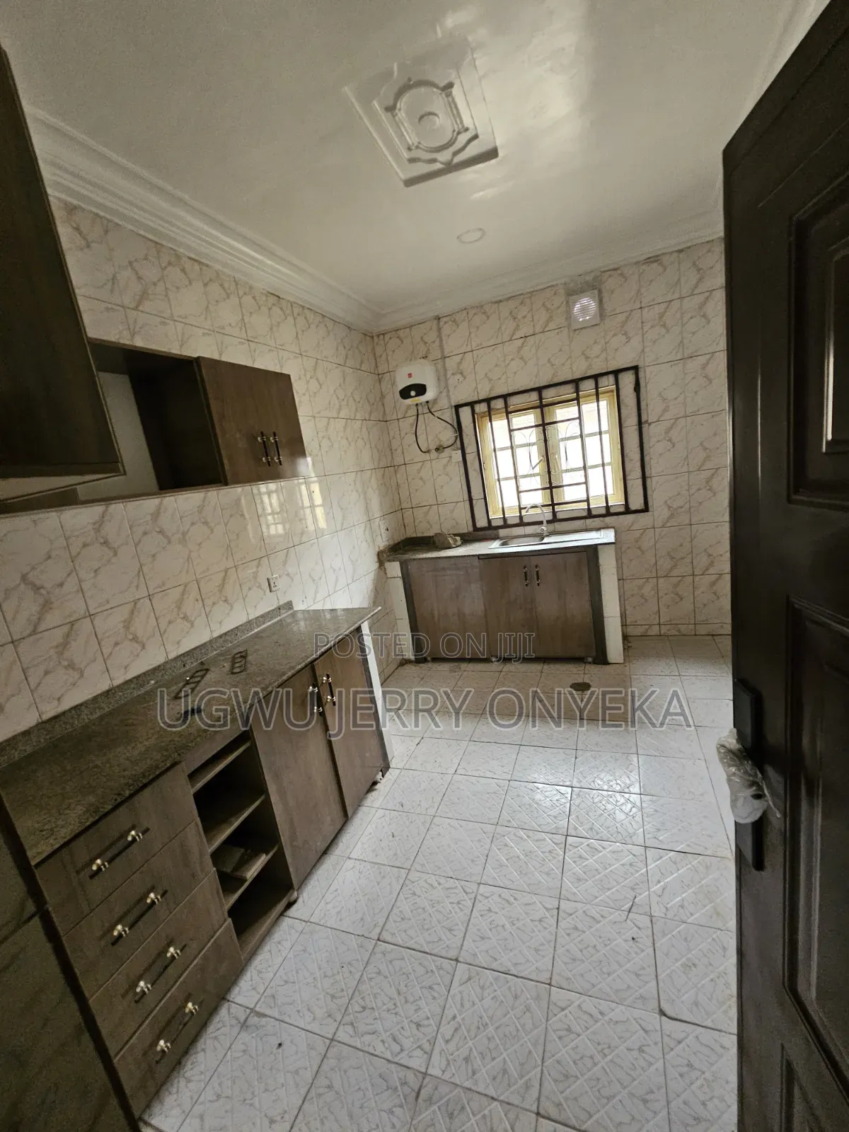 3bdrm Bungalow in Rock View Estate, Dawaki for rent