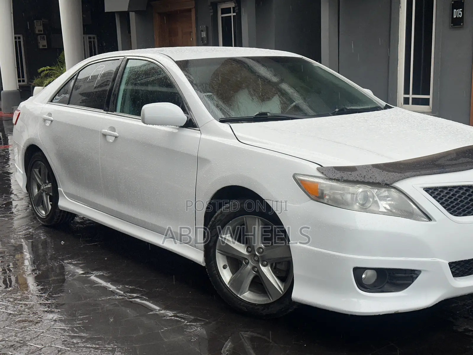 Toyota Camry SE 4dr Sedan (2.5L 4cyl 6AM) 2010 White