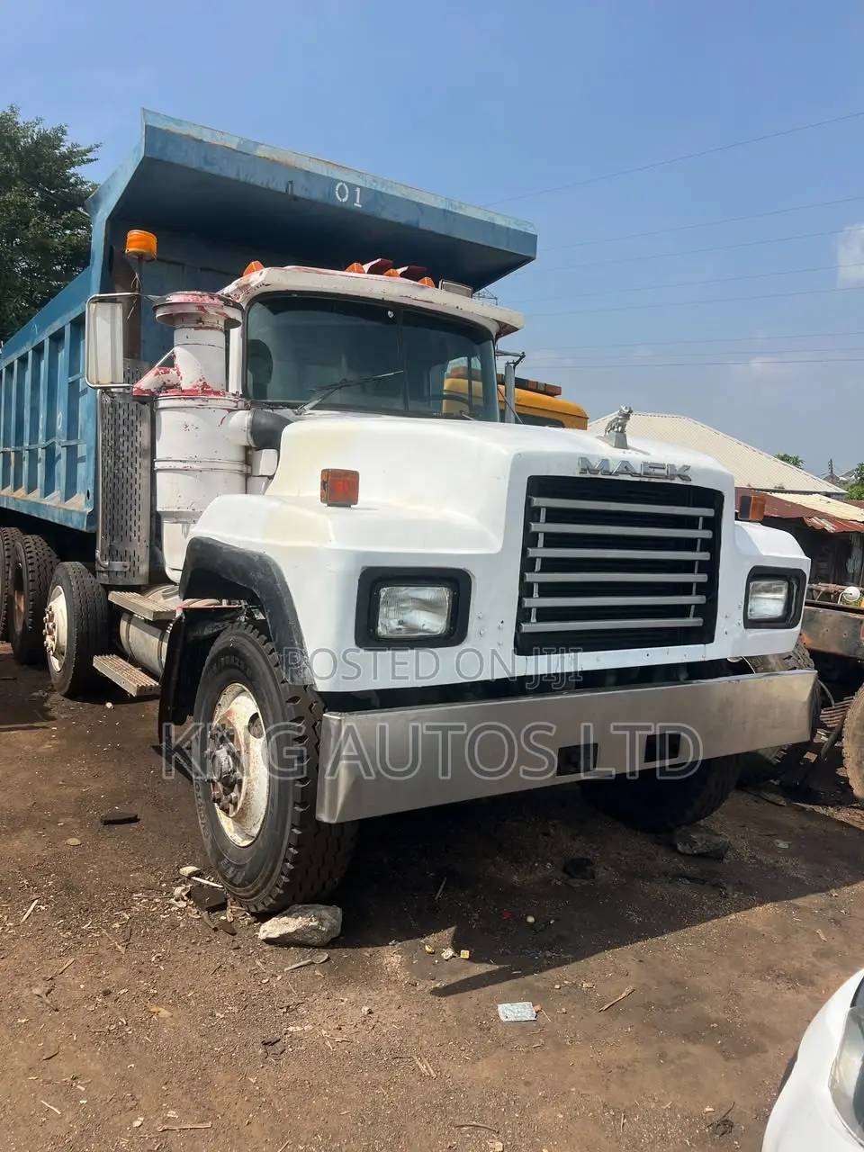 Mack Rd 12tyre