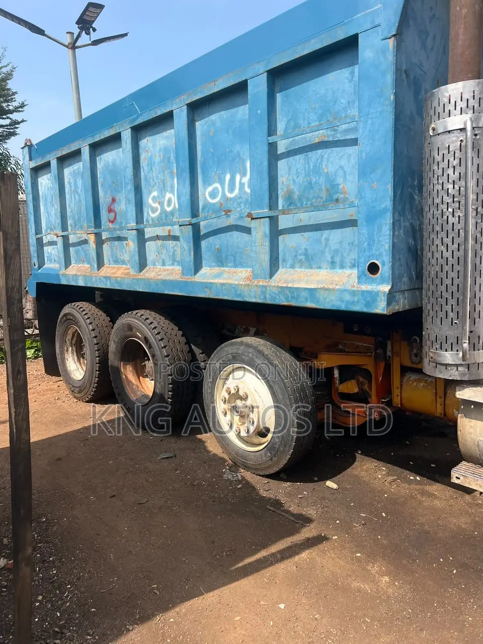 Mack Rd 12tyre