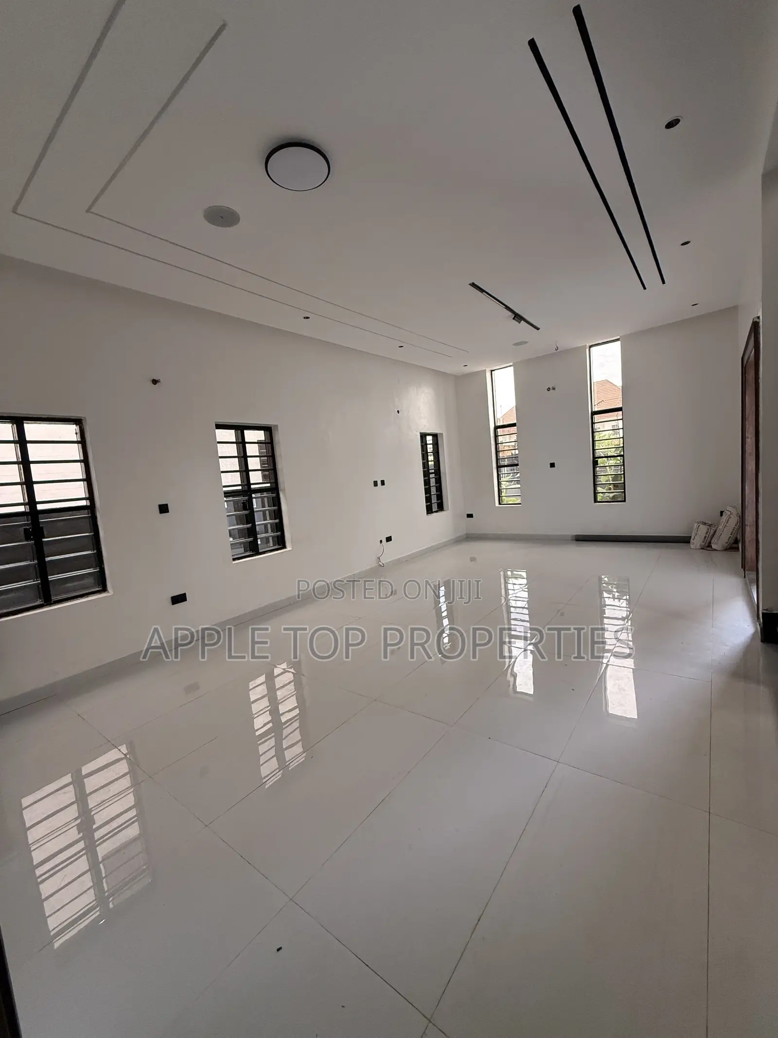 4bdrm Duplex in Centenary City, Enugu for sale