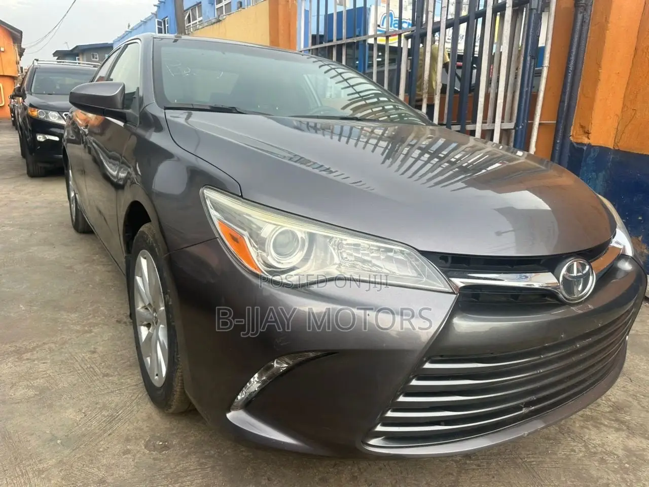Toyota Camry LE 4dr Sedan (2.5L 4cyl 6A) 2016 Gray