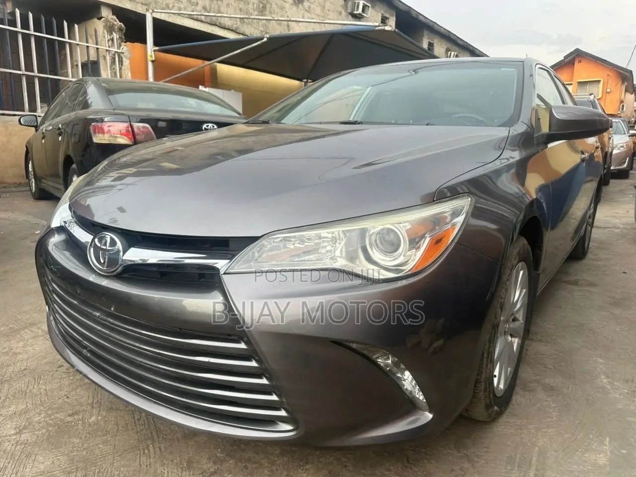 Toyota Camry LE 4dr Sedan (2.5L 4cyl 6A) 2016 Gray