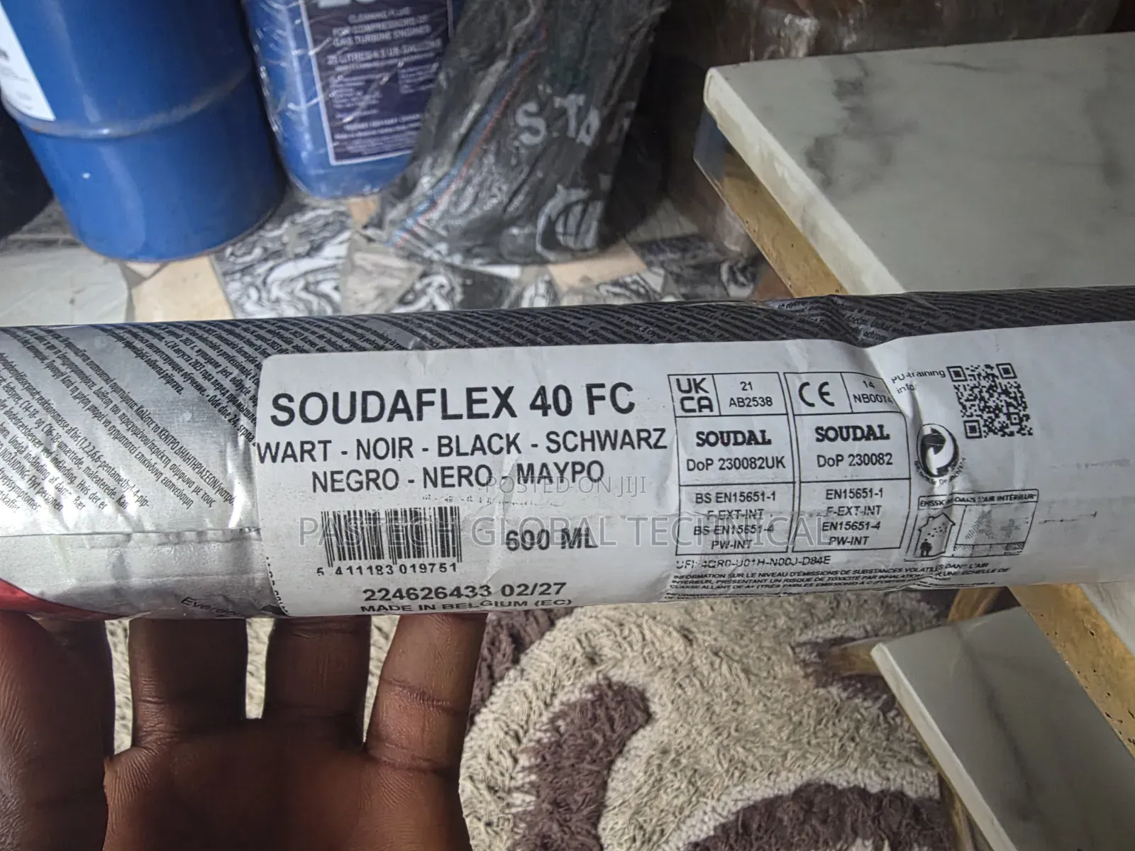 SoudaFlex 40FC BLACK - 600ml Sausage