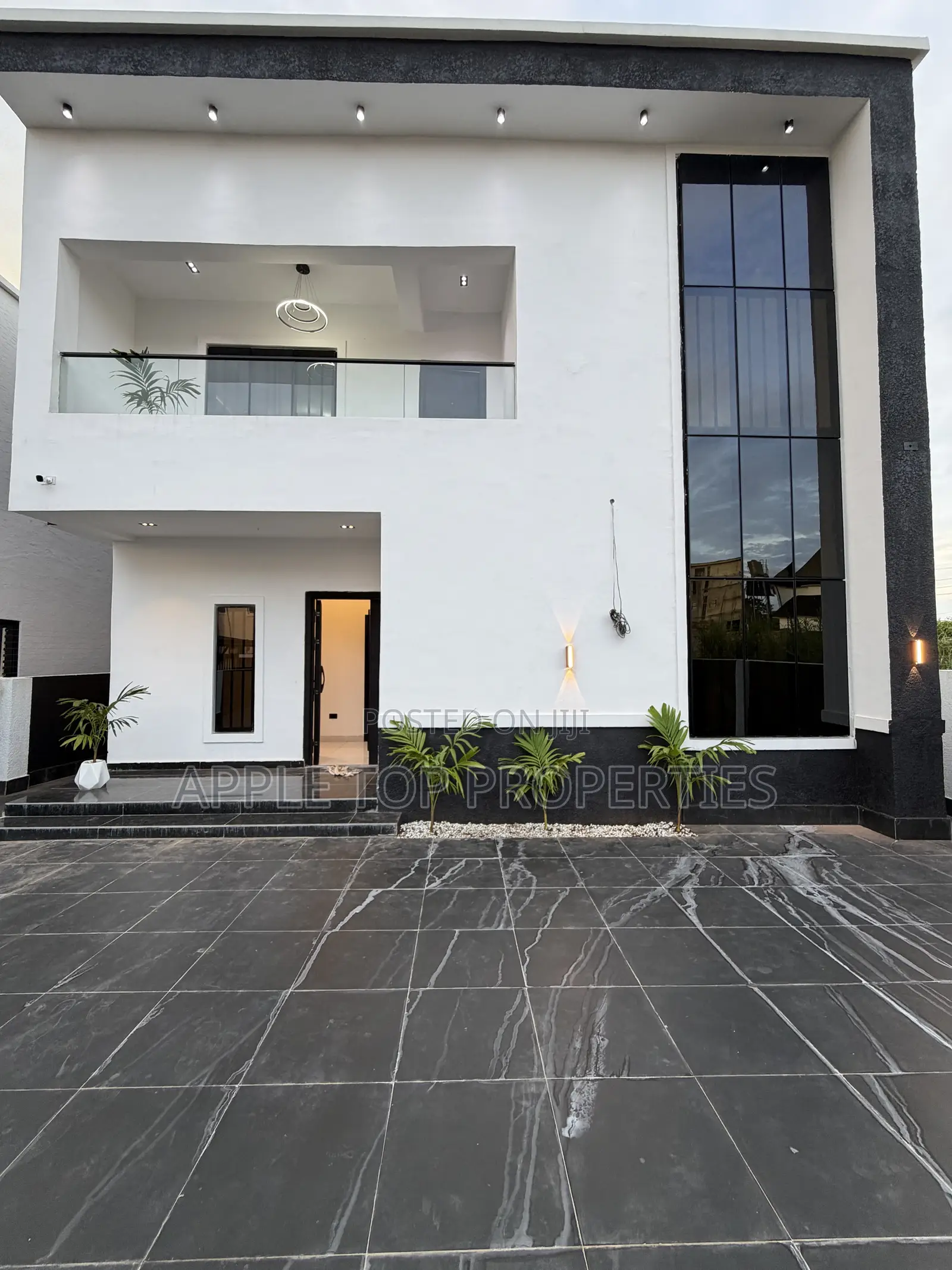 4bdrm Duplex in Centenary City, Enugu for sale