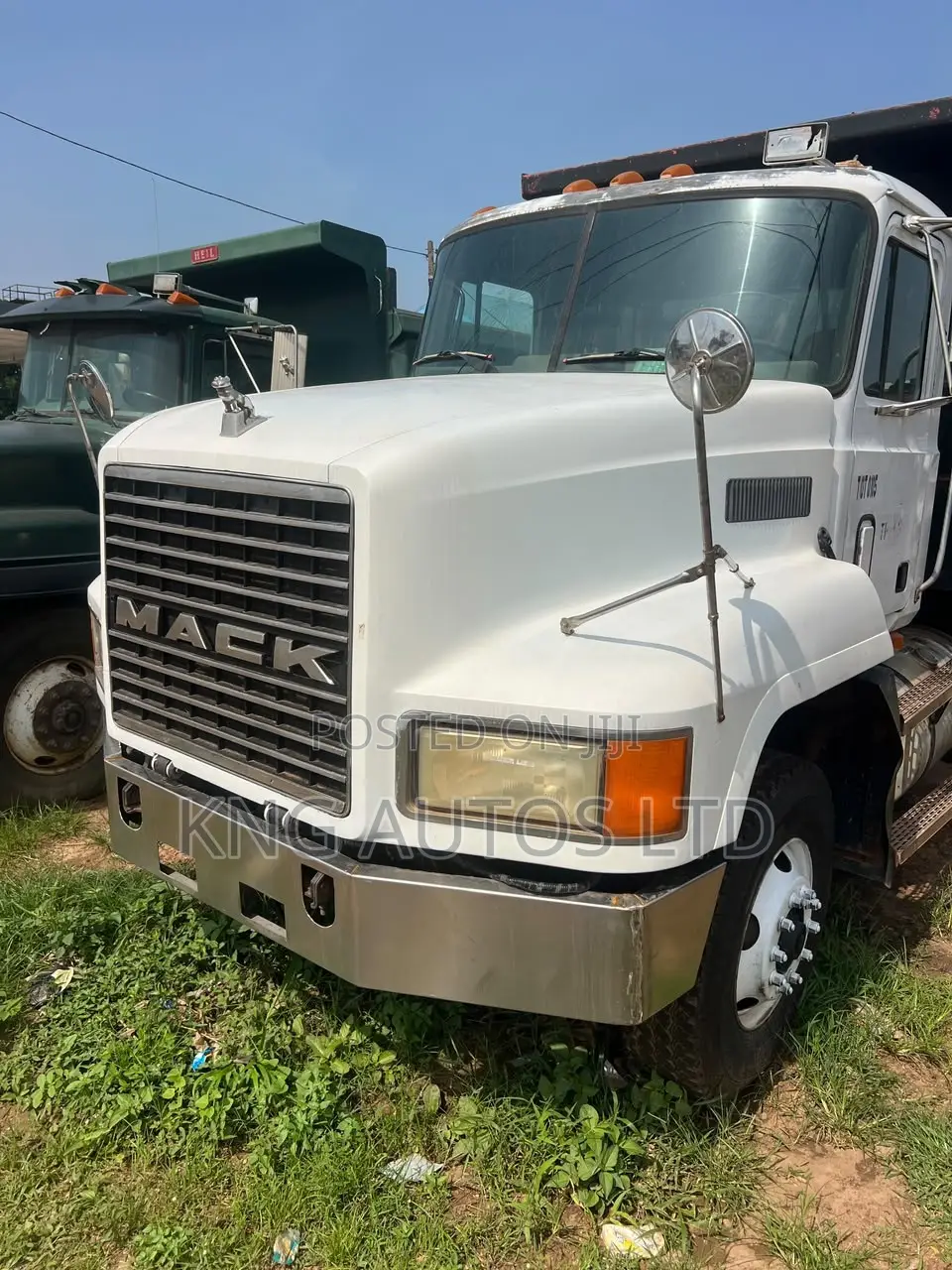 Mack CH White