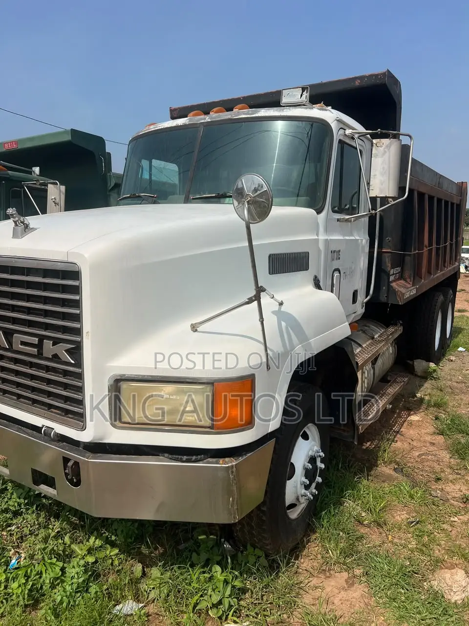 Mack CH White