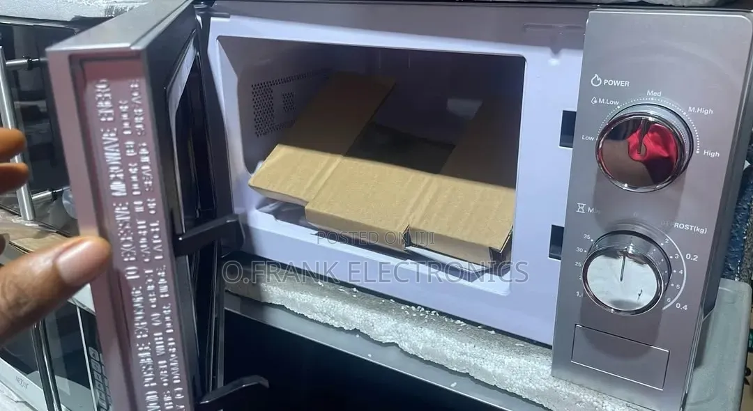 Brand New Hisense Microwave Oven 20L