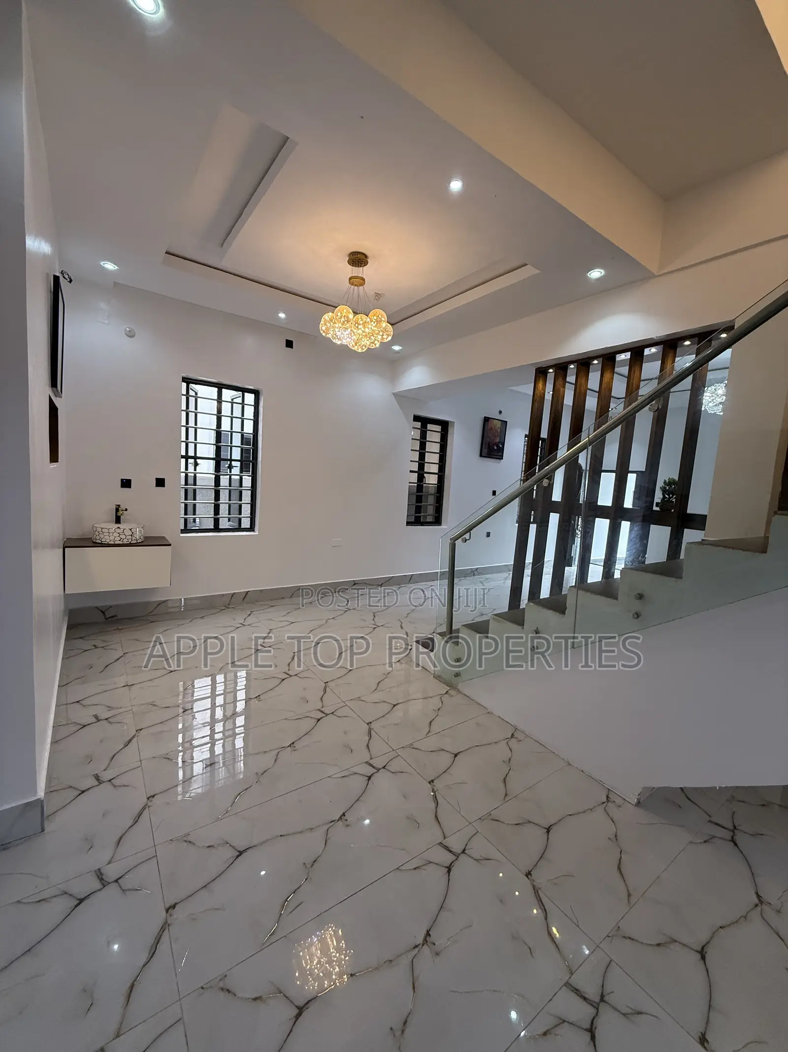 4bdrm Duplex in Wtc Estate, Enugu for sale