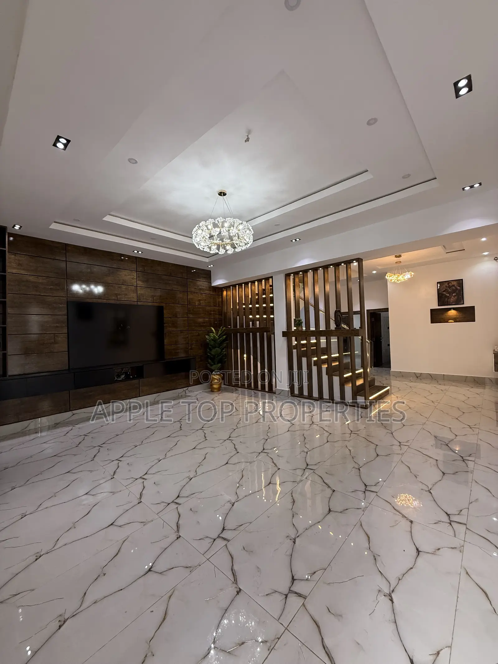 4bdrm Duplex in Wtc Estate, Enugu for sale