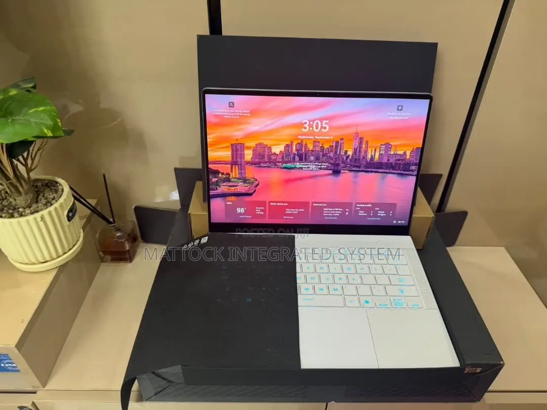 Laptop Asus ROG Zephyrus G14 16GB AMD Ryzen 9 SSD 1T