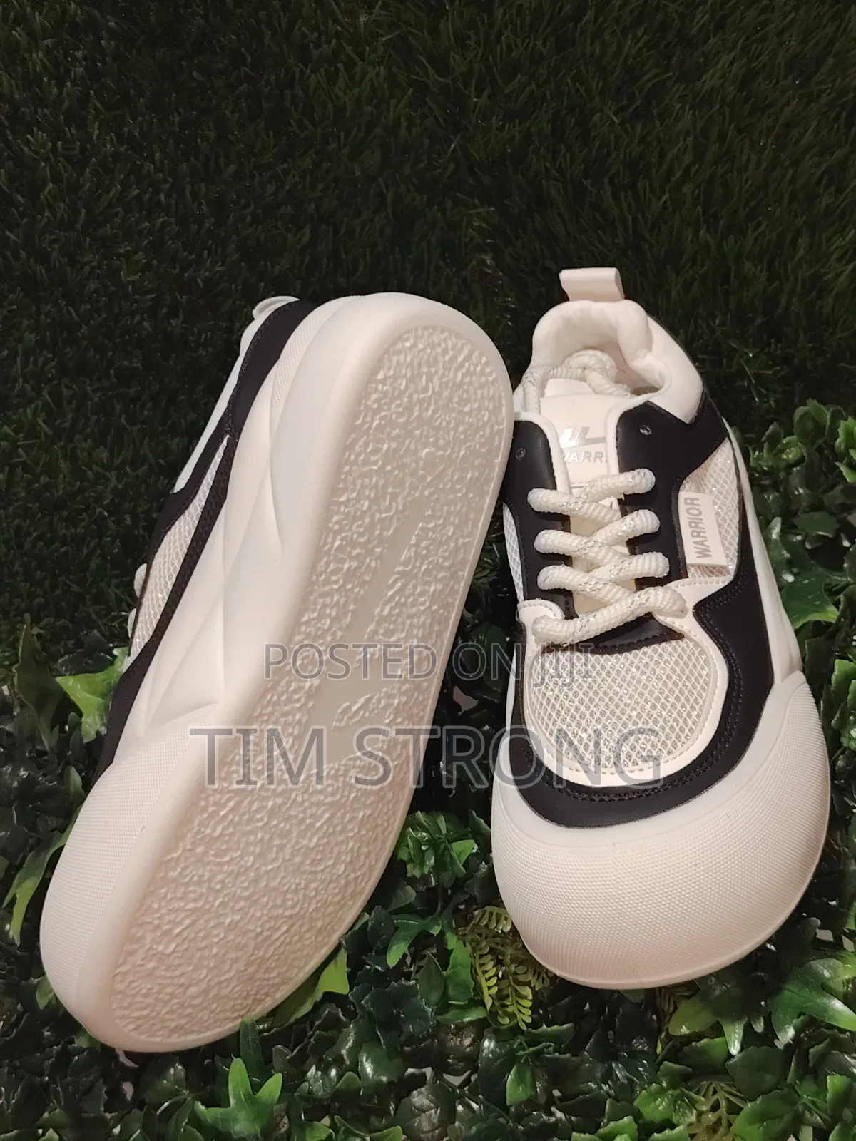 Step Up Your Style With This Chunky Two-Tone Colour Blend Sneakers
