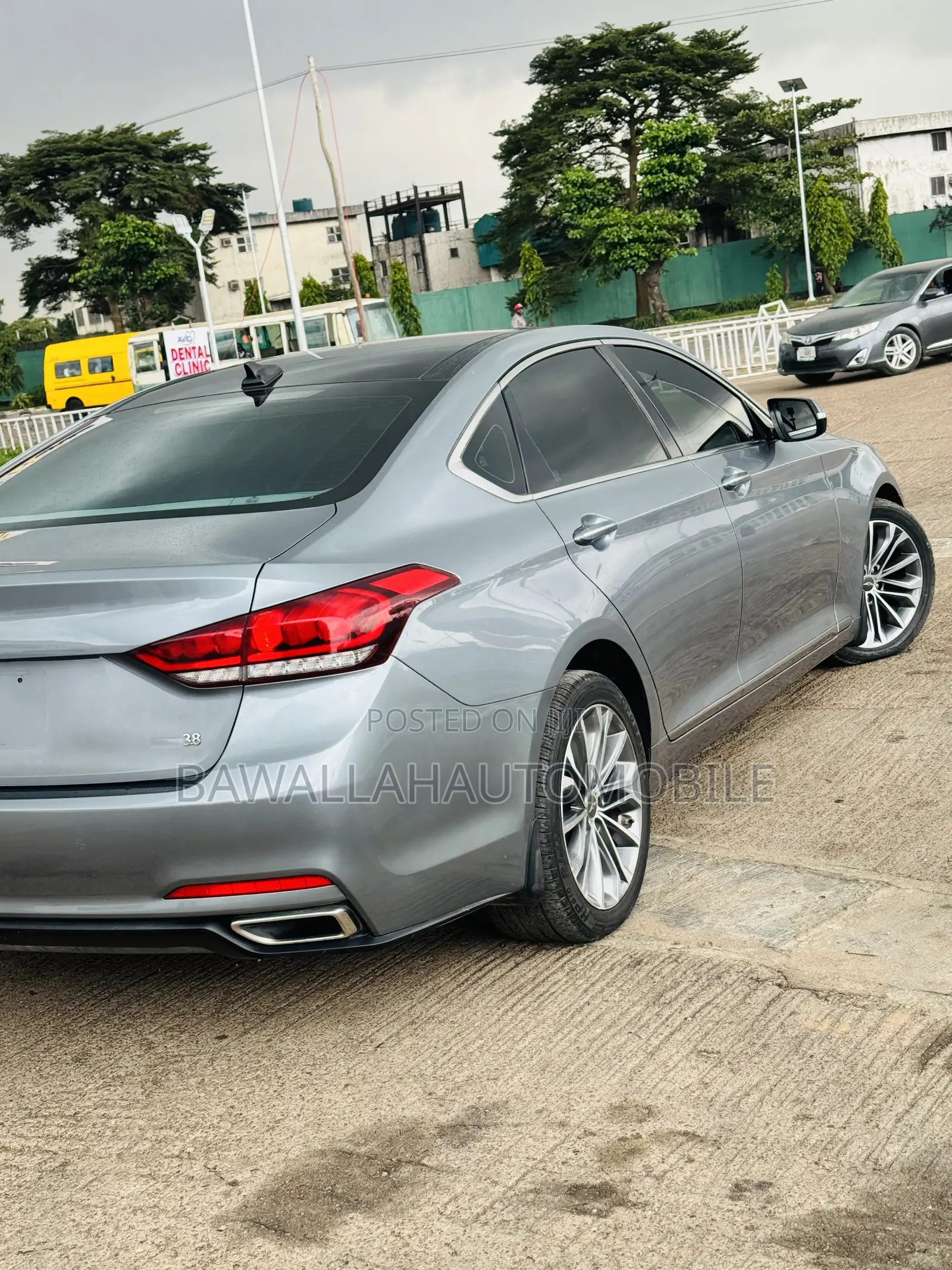 Genesis G90 2015 Gray