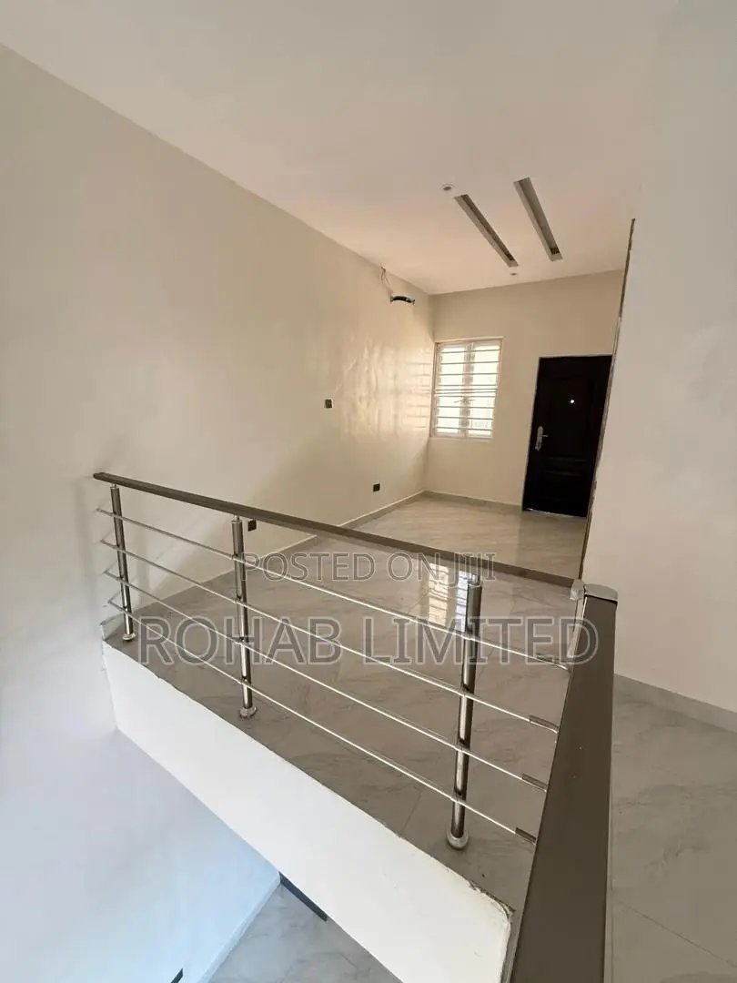 Furnished 3bdrm Duplex in Capital Terrace, Lekki Expressway for sale