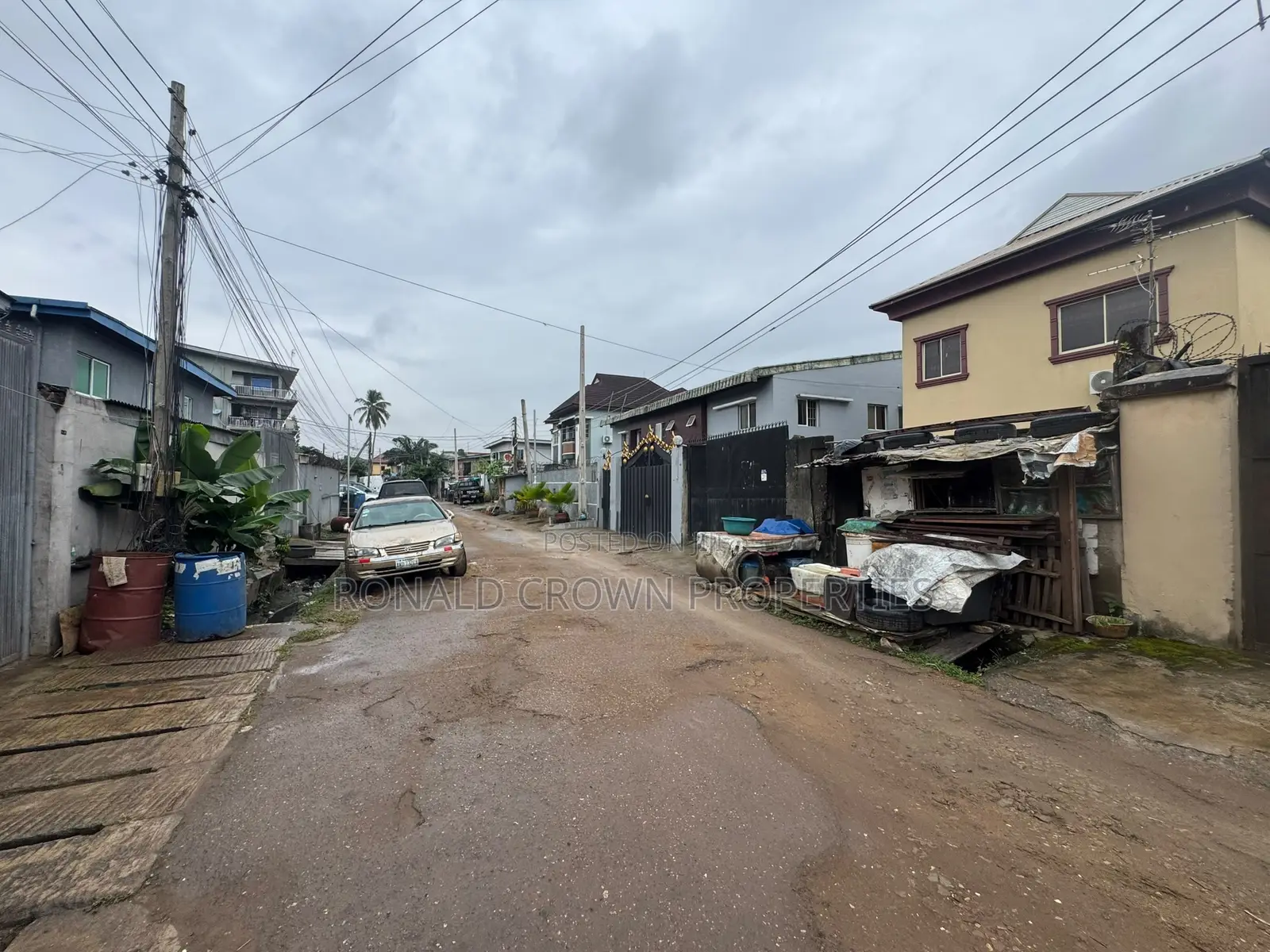 2bdrm Block of Flats in Coker Road for sale