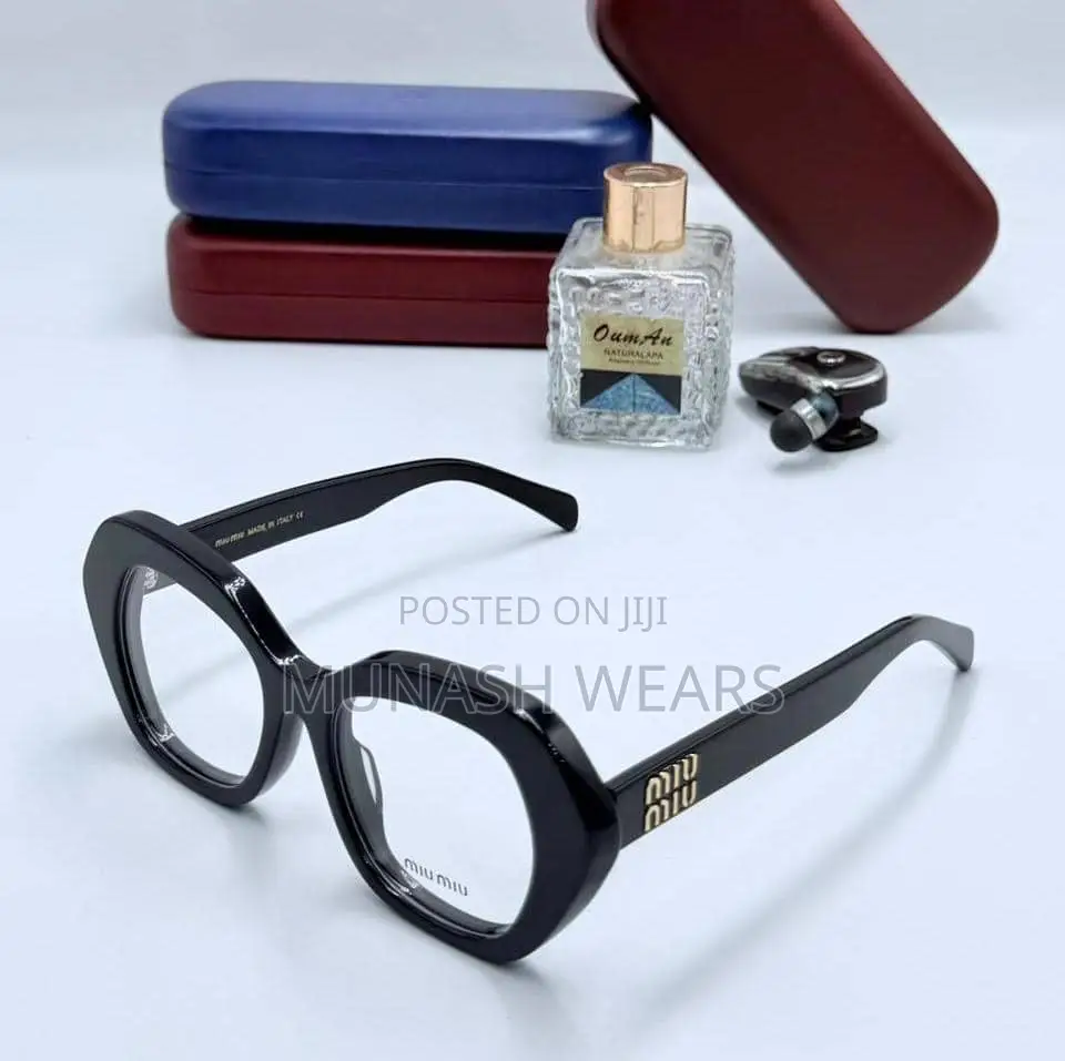 Miu Miu Classic Frame